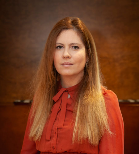 DR.ª SARA MOURA